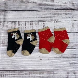 4 Pair of Christmas Socks